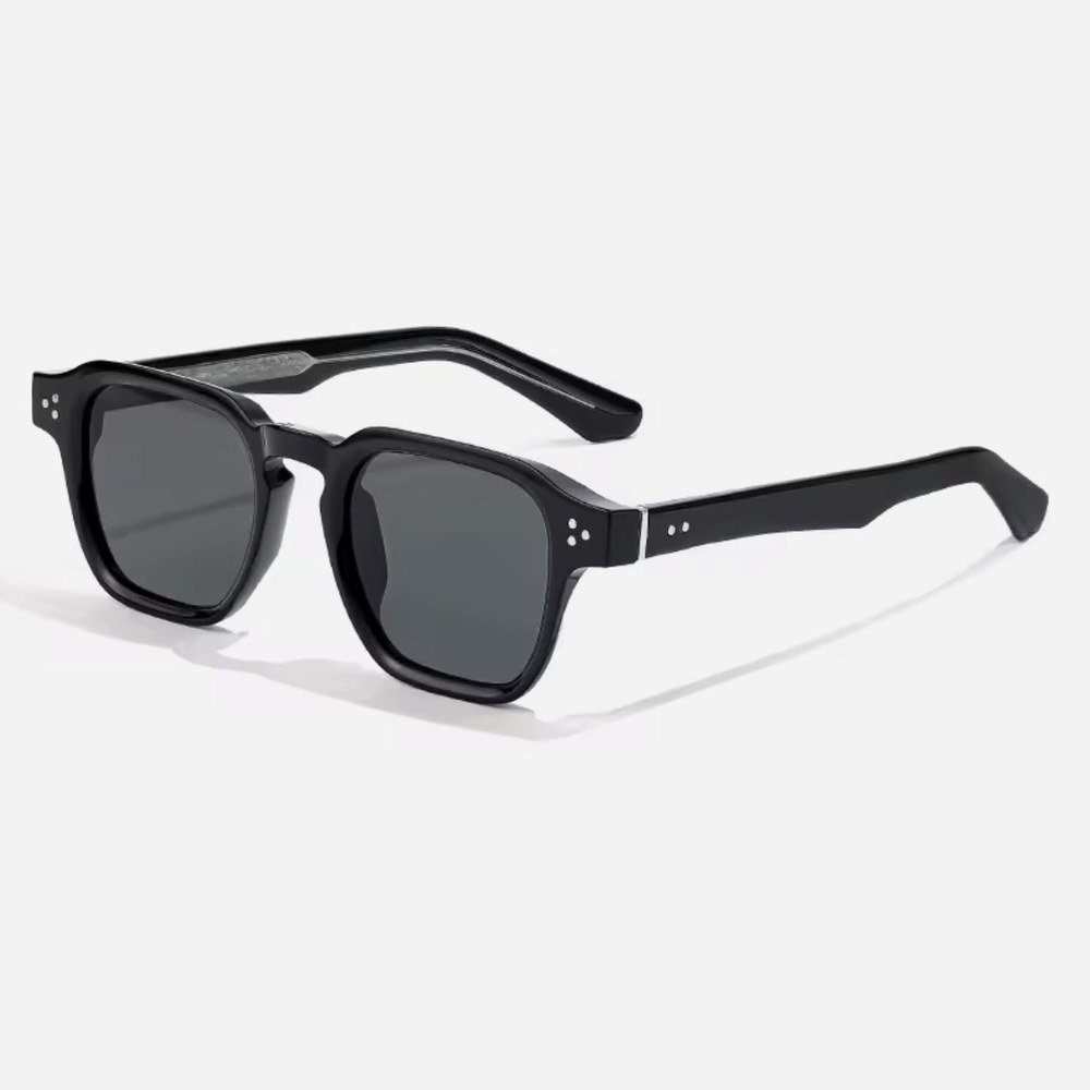 Onyx classic square sunglasses with smoke grey lenses
