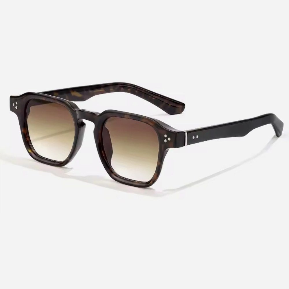 Umber classic square sunglasses with brown gradient lenses